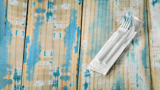 Kit (Set) Tenedor Cuchillo Servilleta Cubiertos Desechables Plásticos x 50 Unids